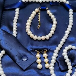 Pearl Set